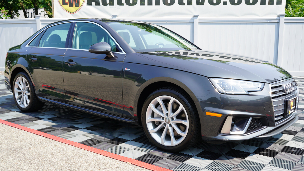 Audi A4 Premium 45 TFSI quattro 2019