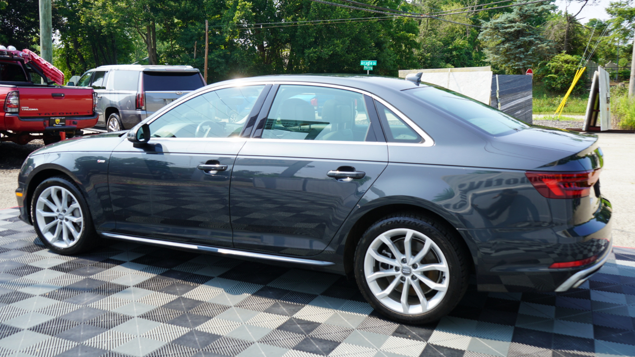 Audi A4 Premium 45 TFSI quattro 2019
