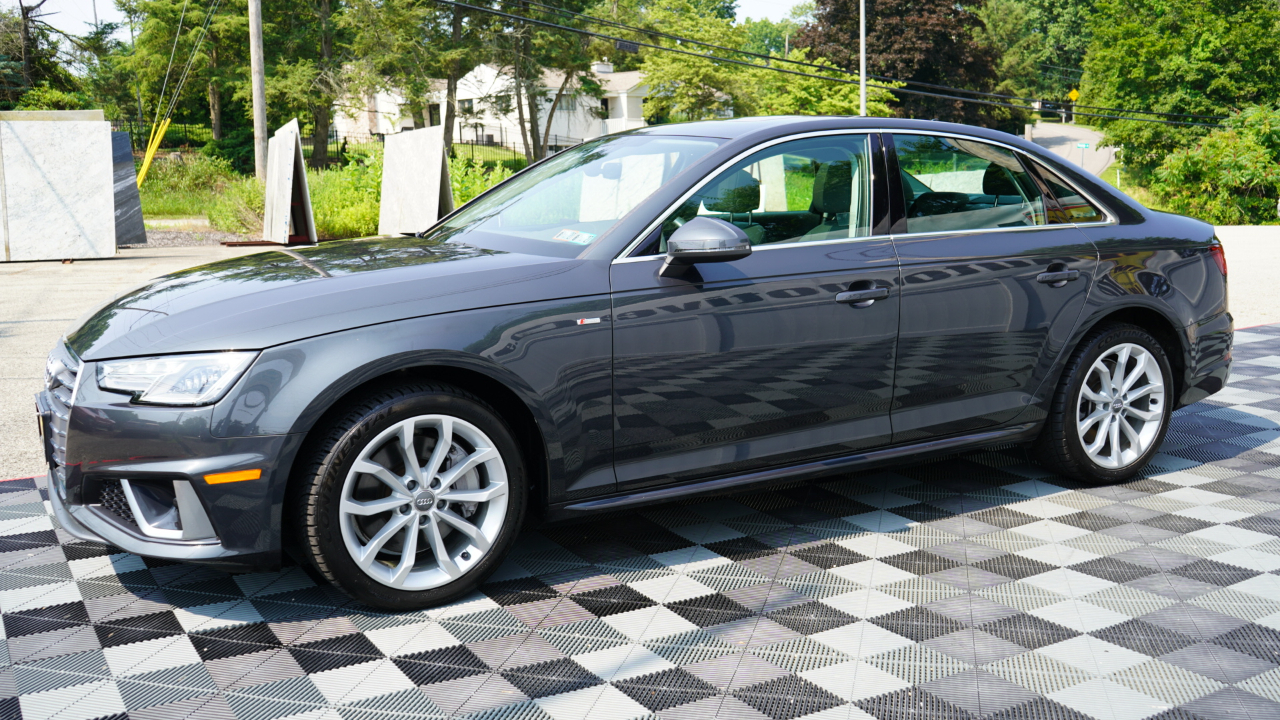 Audi A4 Premium 45 TFSI quattro 2019