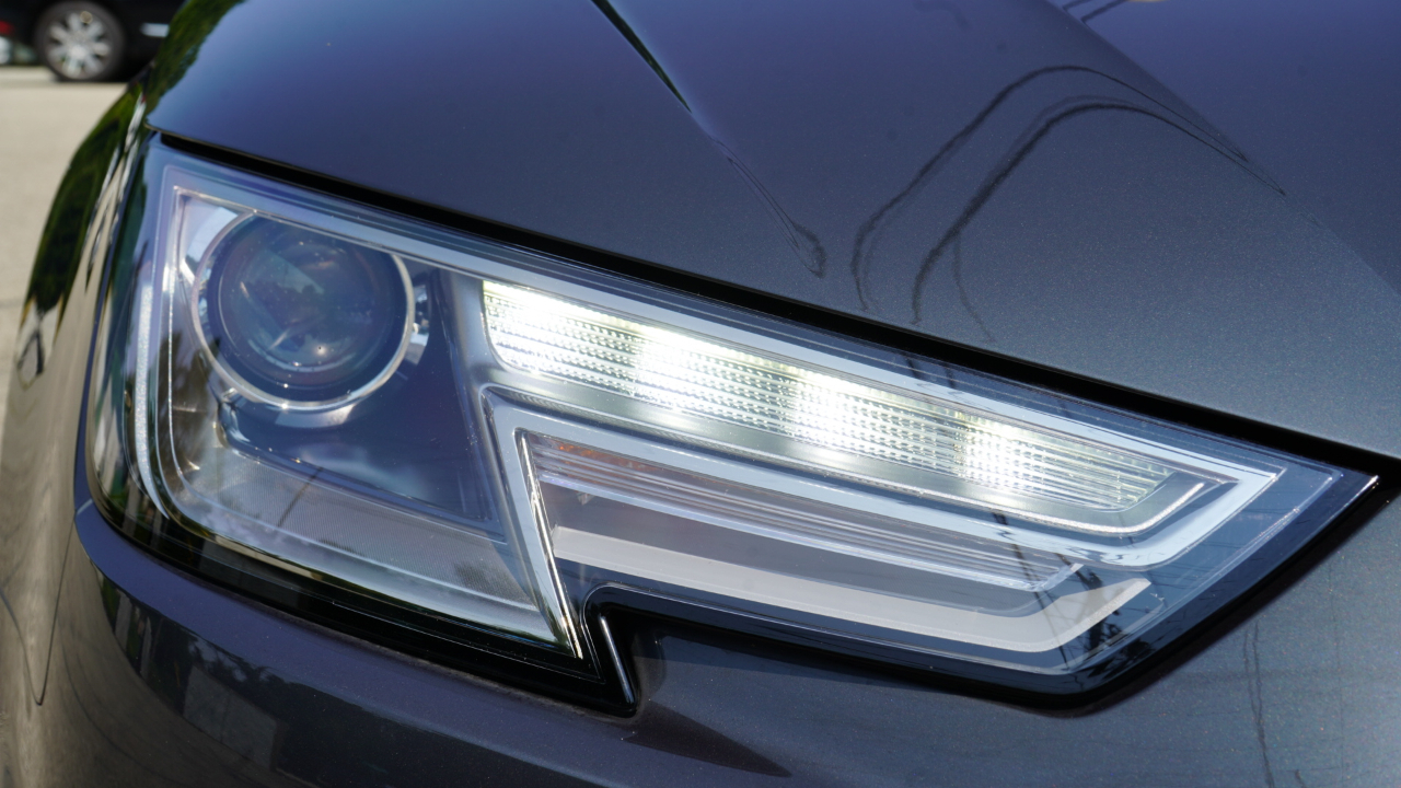 Audi A4 Premium 45 TFSI quattro 2019