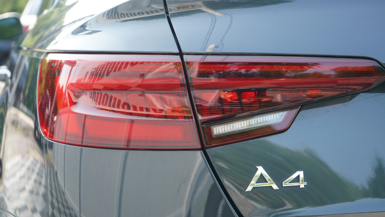 Audi A4 Premium 45 TFSI quattro 2019