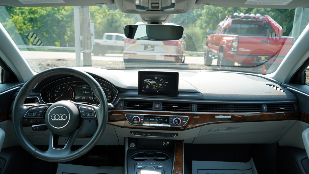 Audi A4 Premium 45 TFSI quattro 2019