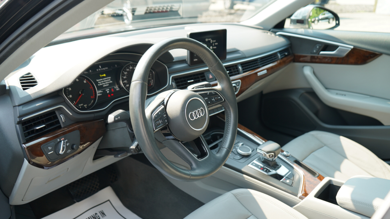 Audi A4 Premium 45 TFSI quattro 2019
