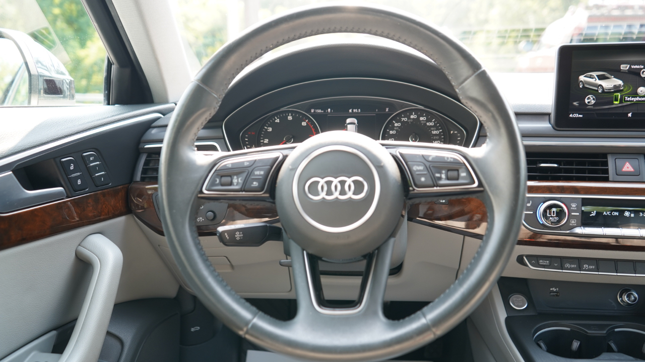 Audi A4 Premium 45 TFSI quattro 2019