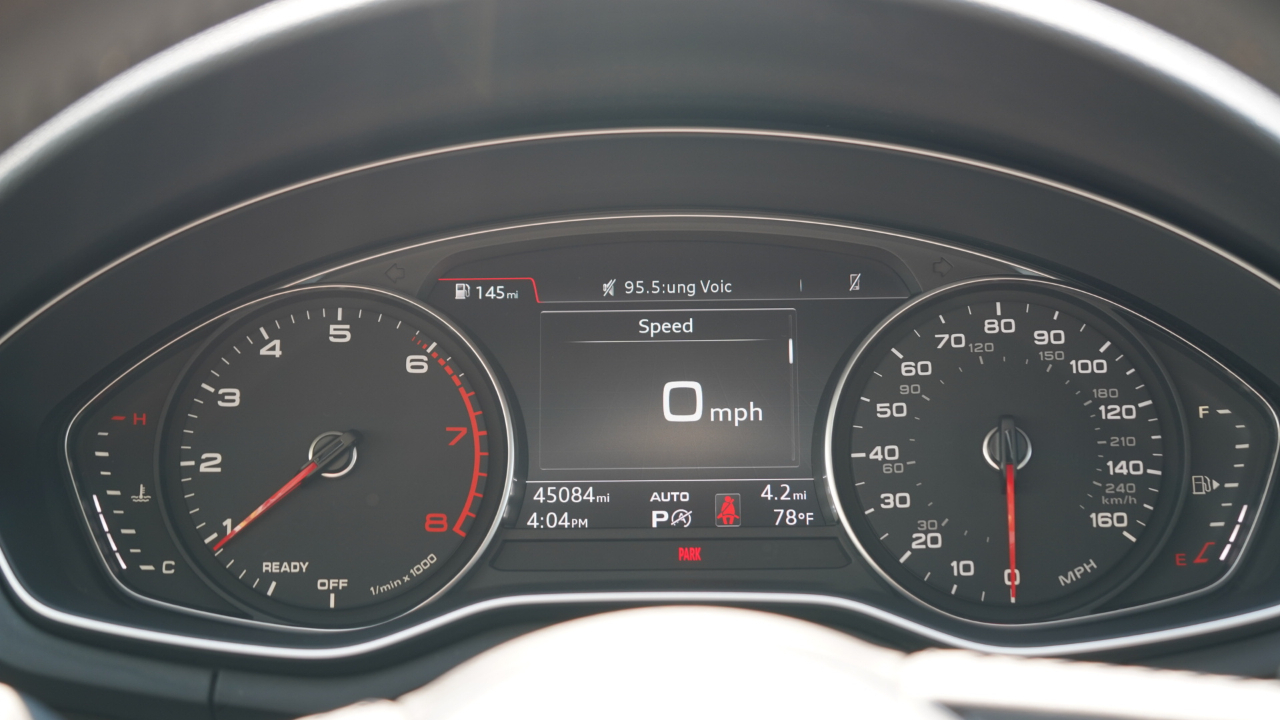 Audi A4 Premium 45 TFSI quattro 2019