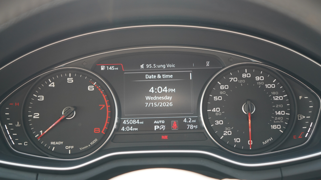 Audi A4 Premium 45 TFSI quattro 2019