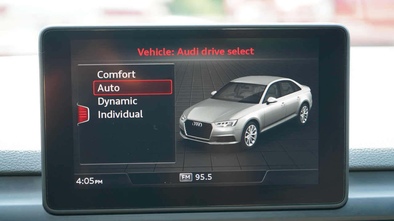 Audi A4 Premium 45 TFSI quattro 2019