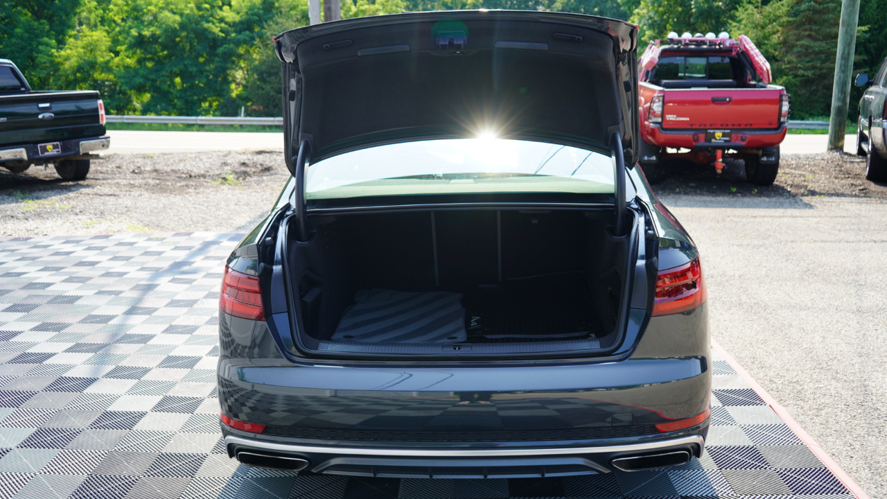 Audi A4 Premium 45 TFSI quattro 2019