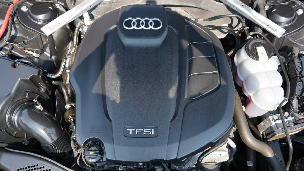 Audi A4 Premium 45 TFSI quattro 2019
