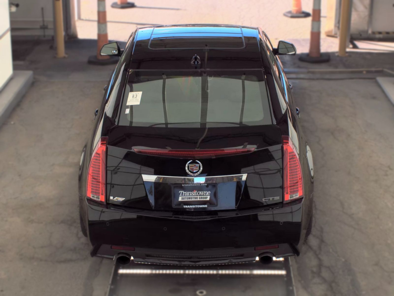 Cadillac CTS-V 4dr Sdn 2009