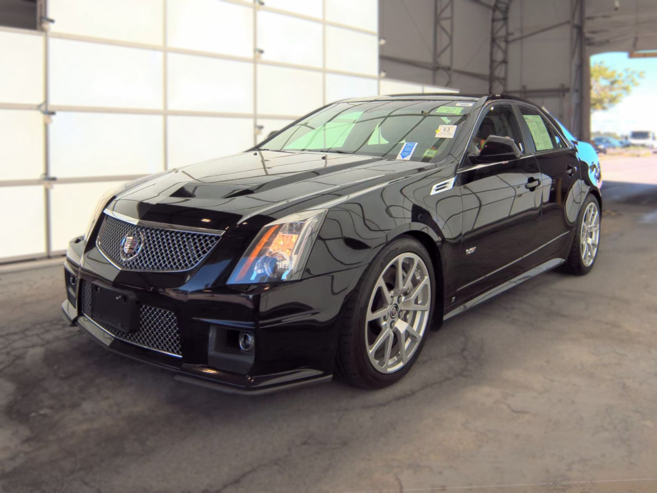 Cadillac CTS-V 4dr Sdn 2009