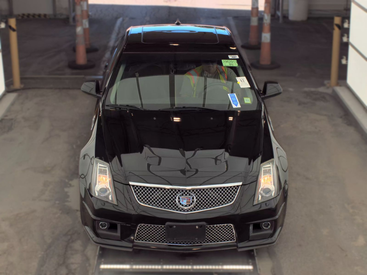 Cadillac CTS-V 4dr Sdn 2009