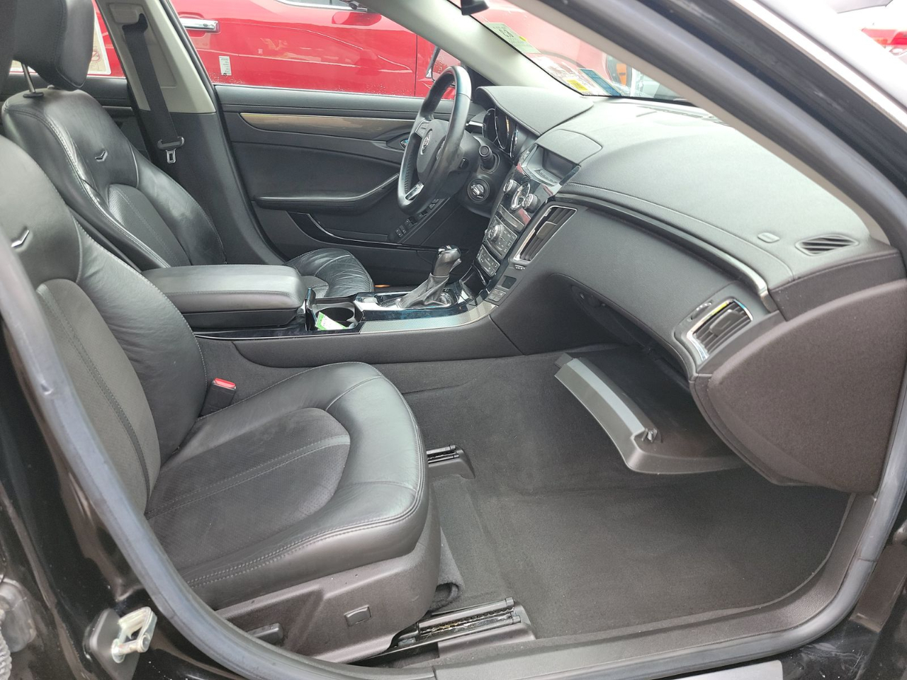Cadillac CTS-V 4dr Sdn 2009