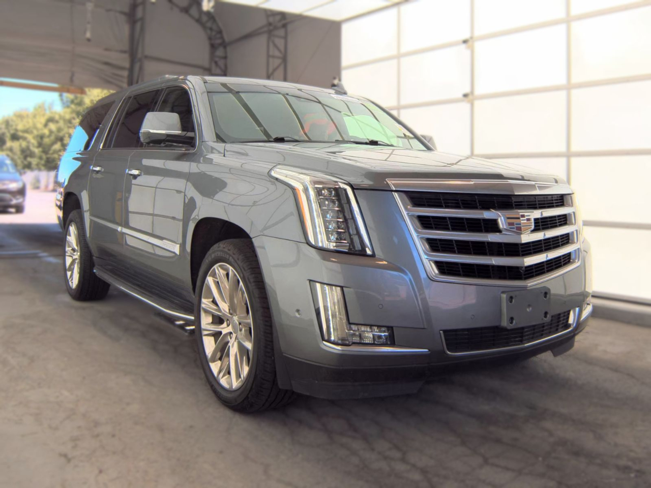 Cadillac Escalade ESV 4WD 4dr Luxury 2019