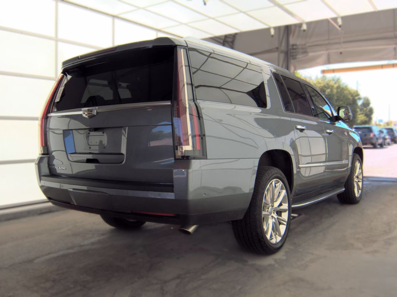 Cadillac Escalade ESV 4WD 4dr Luxury 2019