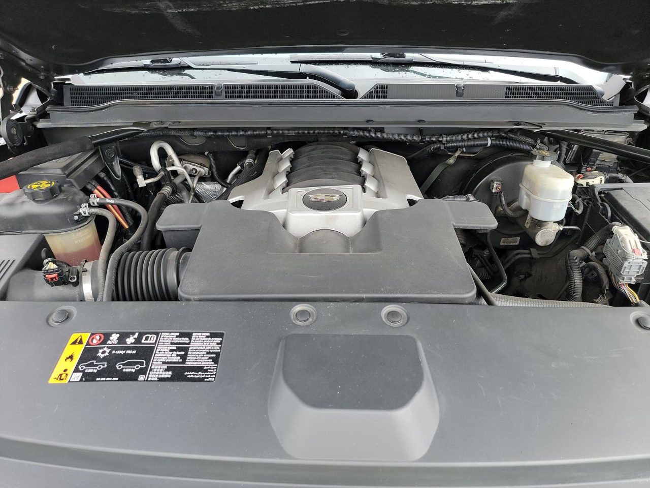 Cadillac Escalade ESV 4WD 4dr Luxury 2019