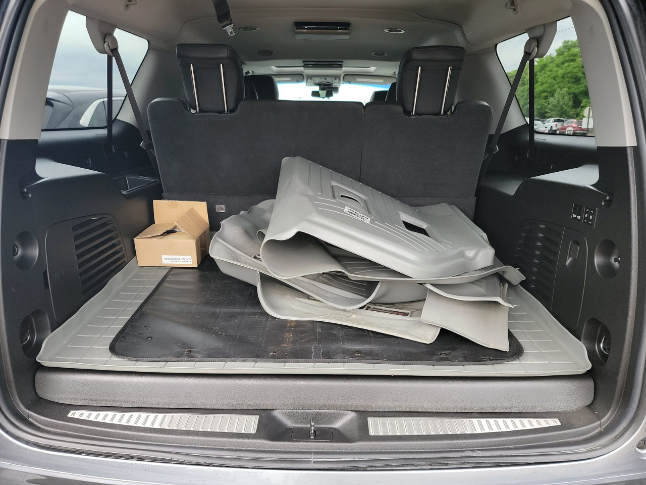 Cadillac Escalade ESV 4WD 4dr Luxury 2019