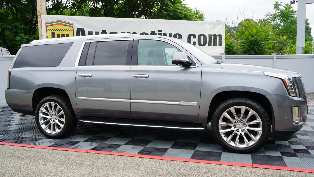Cadillac Escalade ESV 4WD 4dr Luxury 2019