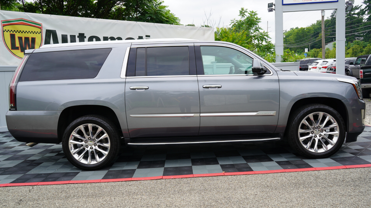 Cadillac Escalade ESV 4WD 4dr Luxury 2019