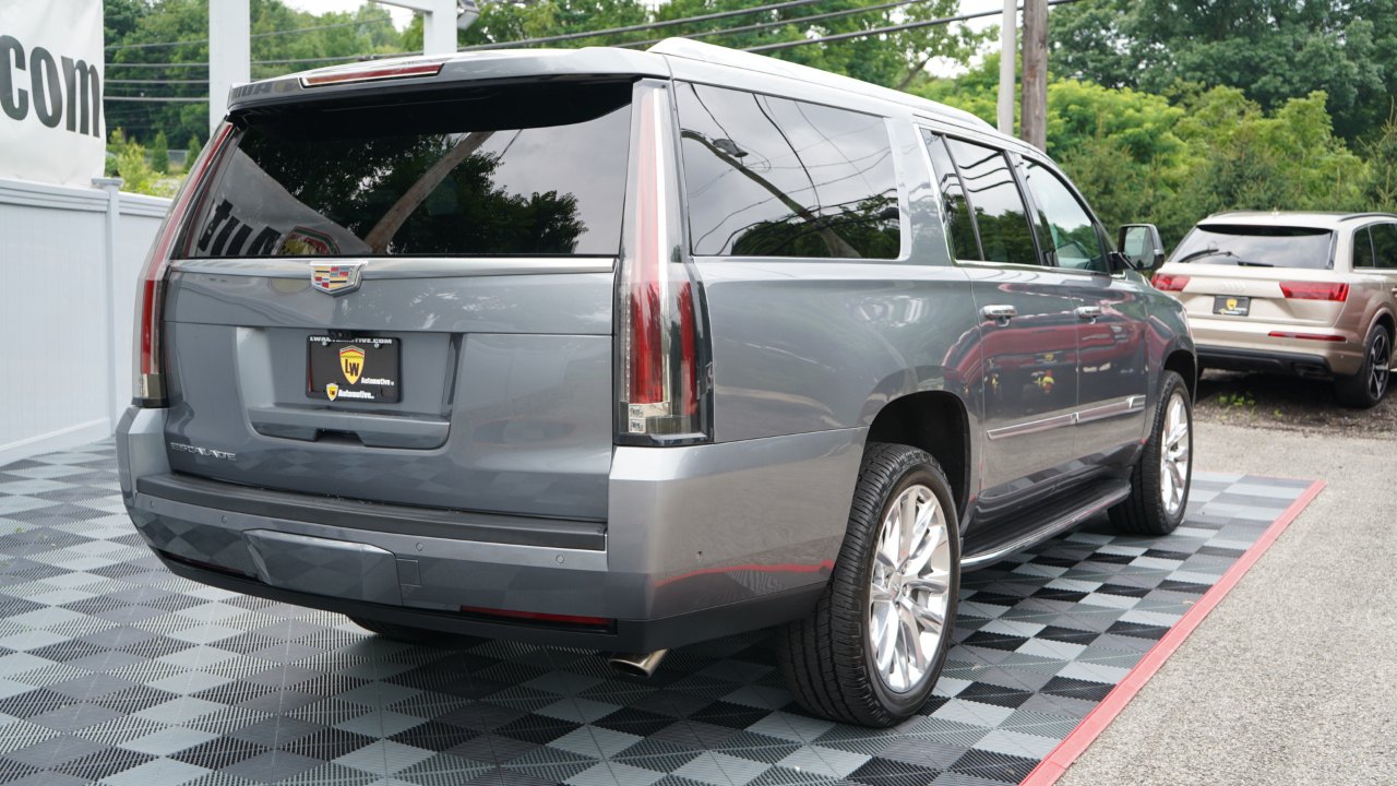 Cadillac Escalade ESV 4WD 4dr Luxury 2019