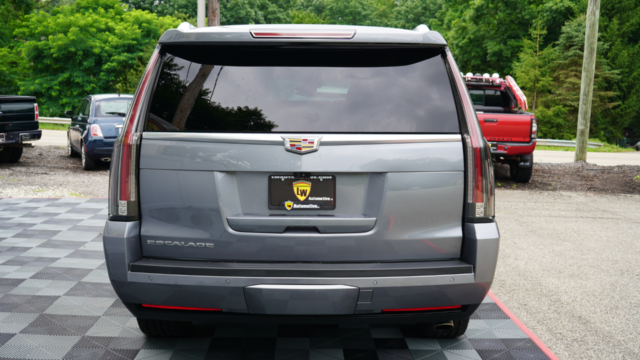 Cadillac Escalade ESV 4WD 4dr Luxury 2019
