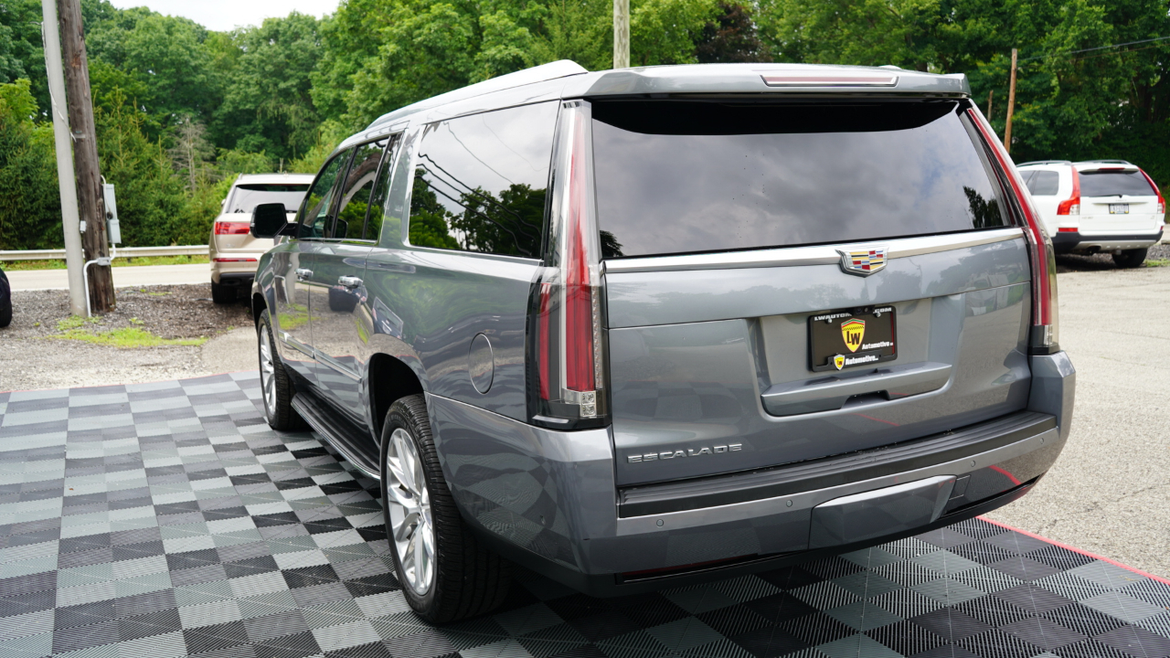 Cadillac Escalade ESV 4WD 4dr Luxury 2019