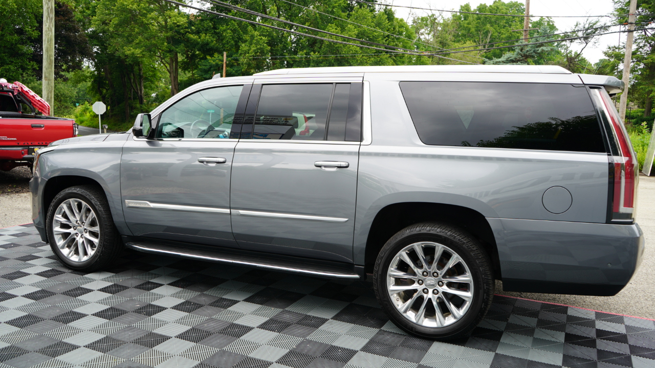 Cadillac Escalade ESV 4WD 4dr Luxury 2019