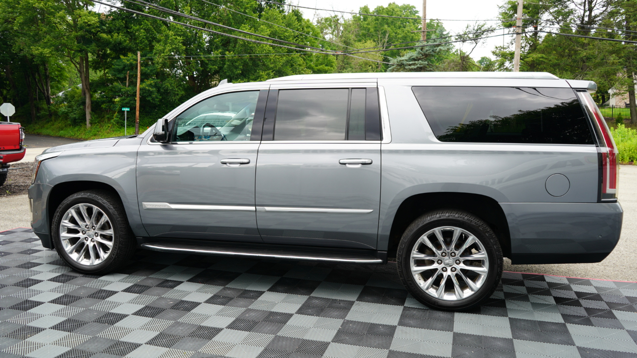 Cadillac Escalade ESV 4WD 4dr Luxury 2019