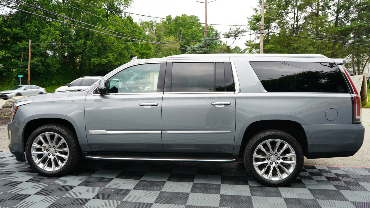 Cadillac Escalade ESV 4WD 4dr Luxury 2019