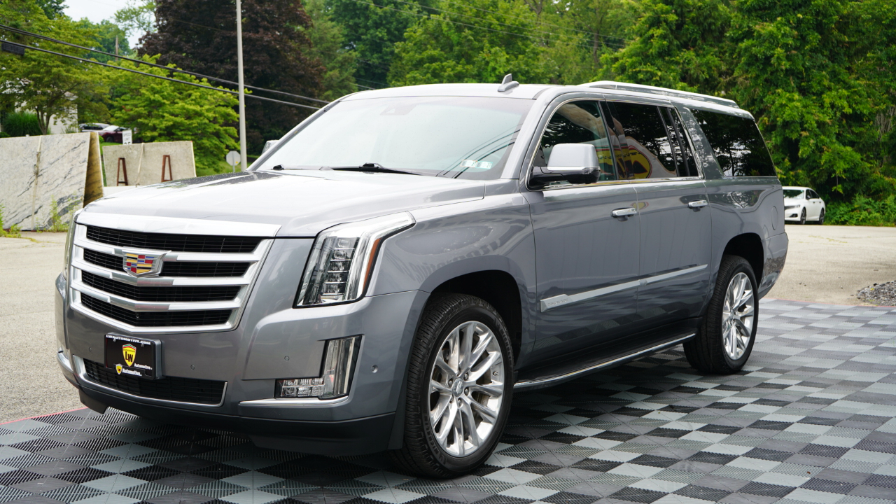 Cadillac Escalade ESV 4WD 4dr Luxury 2019