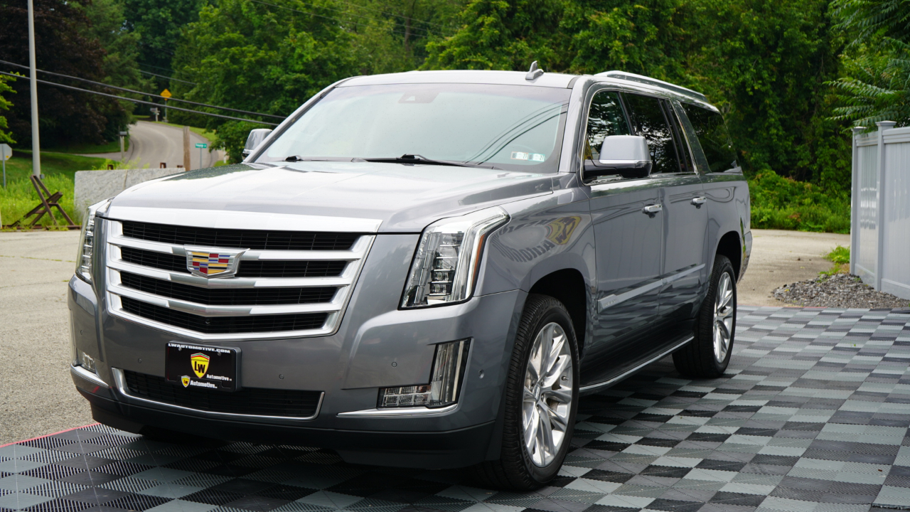 Cadillac Escalade ESV 4WD 4dr Luxury 2019