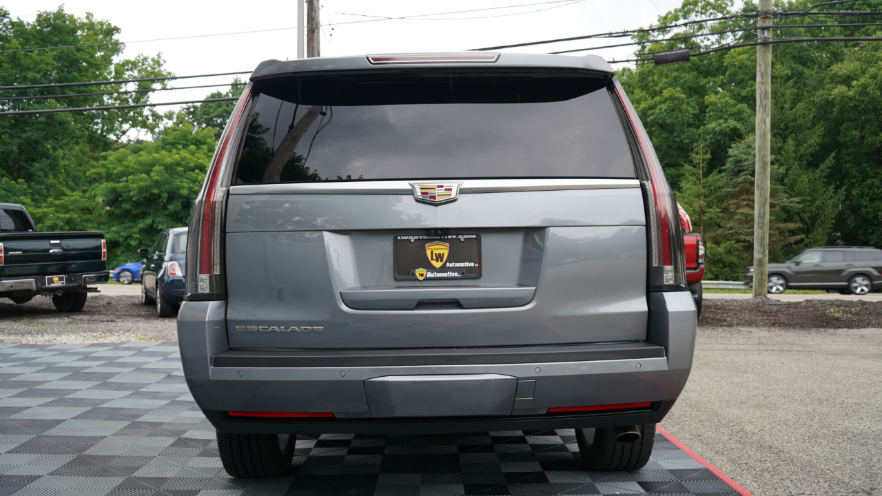 Cadillac Escalade ESV 4WD 4dr Luxury 2019