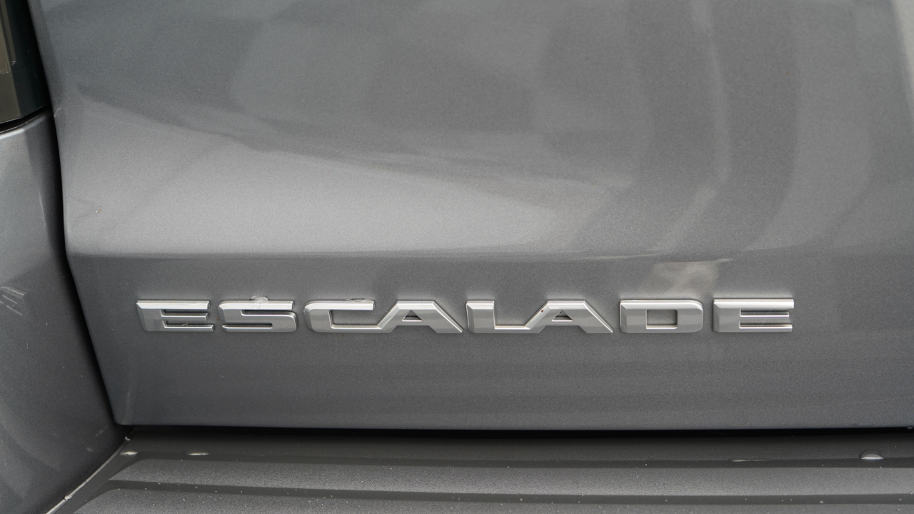 Cadillac Escalade ESV 4WD 4dr Luxury 2019