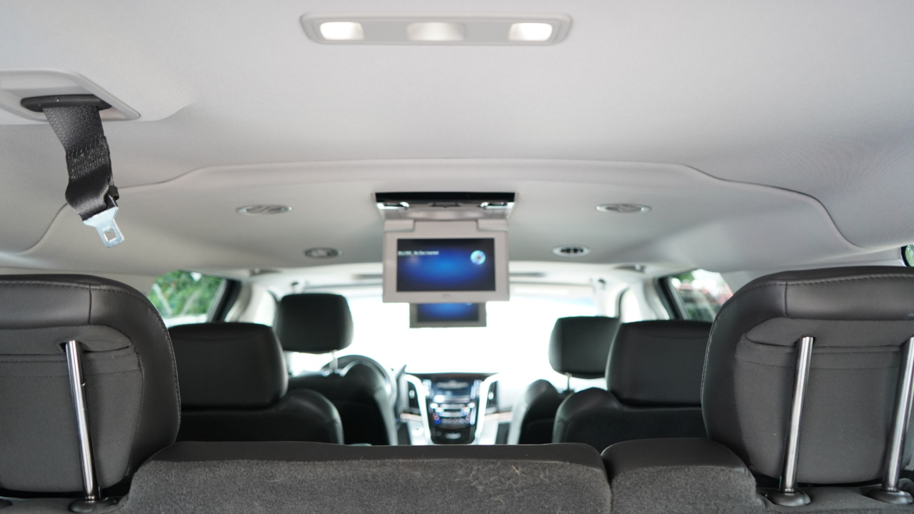 Cadillac Escalade ESV 4WD 4dr Luxury 2019