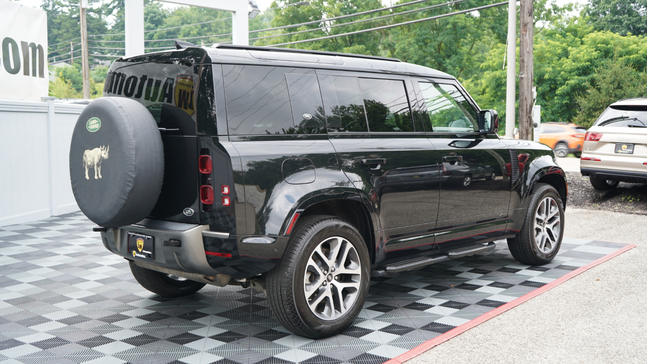 Land Rover Defender 110 X-Dynamic SE AWD 2021