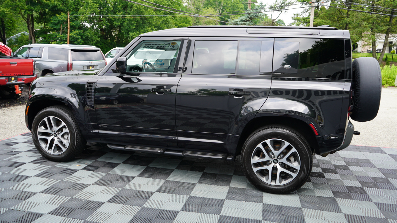 Land Rover Defender 110 X-Dynamic SE AWD 2021