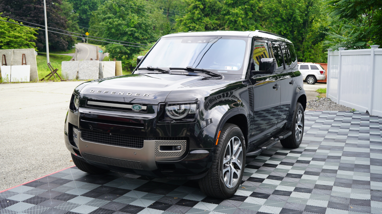 Land Rover Defender 110 X-Dynamic SE AWD 2021
