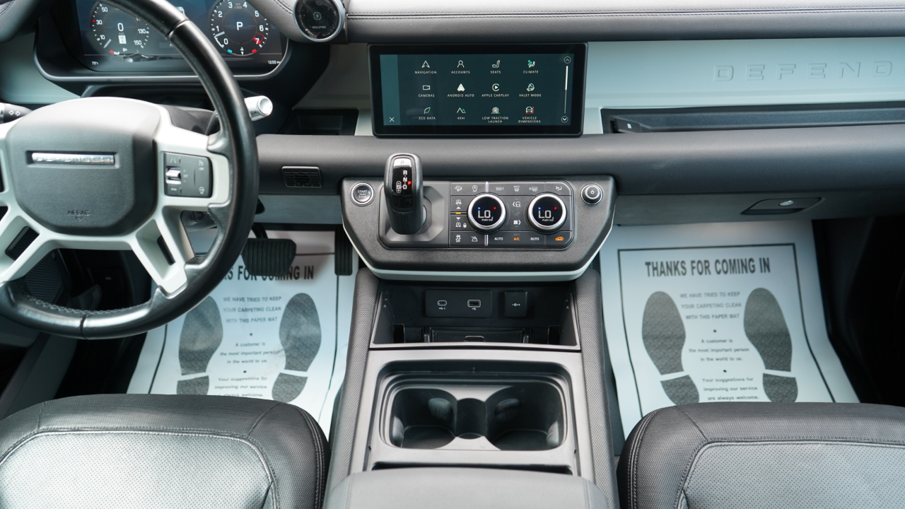 Land Rover Defender 110 X-Dynamic SE AWD 2021