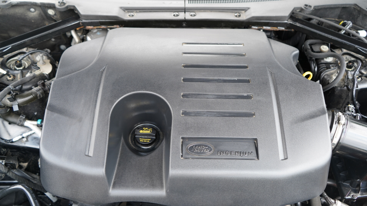 Land Rover Defender 110 X-Dynamic SE AWD 2021