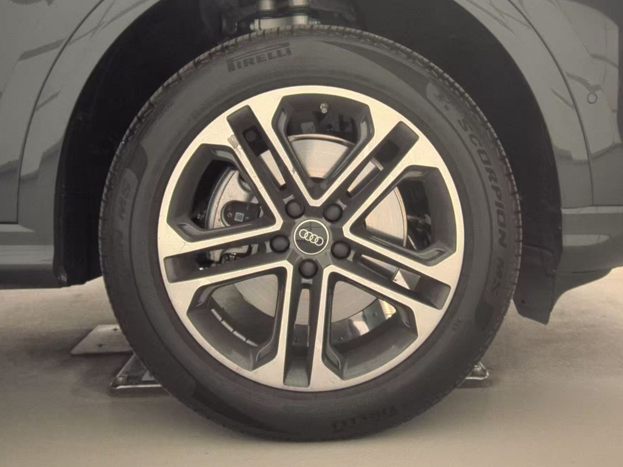 Audi Q5 Premium Plus 2.0 TFSI quattro 2026