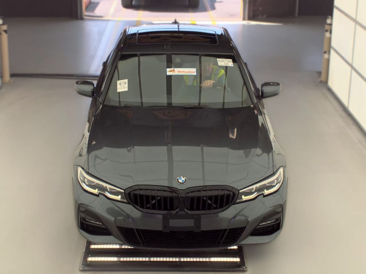 BMW 3 Series 330i xDrive Sedan 2020