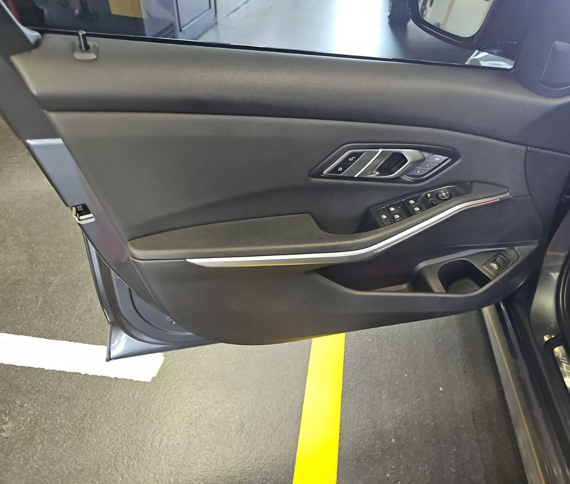 BMW 3 Series 330i xDrive Sedan 2020