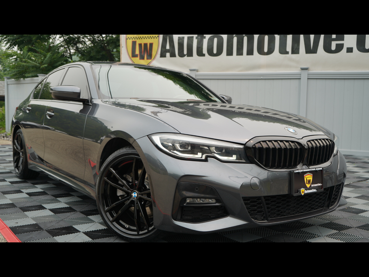 BMW 3 Series 330i xDrive Sedan 2020