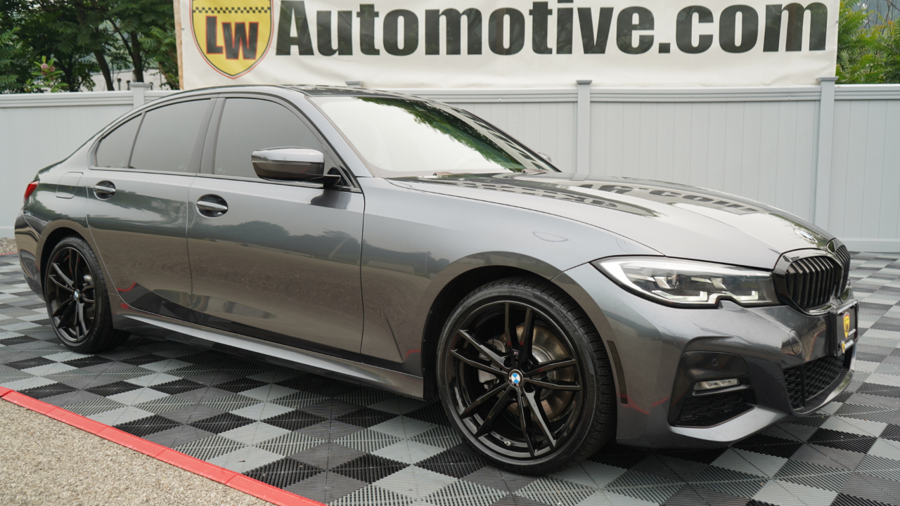 BMW 3 Series 330i xDrive Sedan 2020