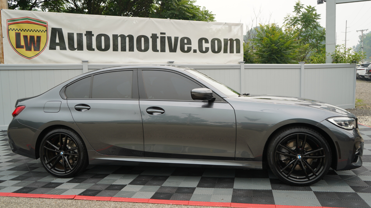 BMW 3 Series 330i xDrive Sedan 2020