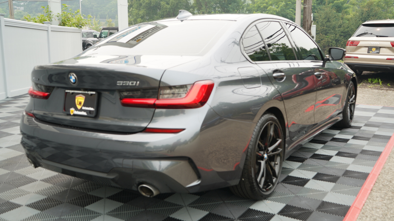 BMW 3 Series 330i xDrive Sedan 2020