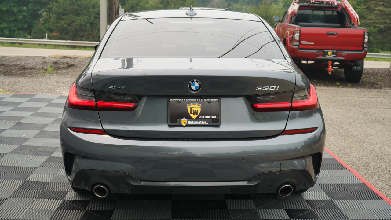 BMW 3 Series 330i xDrive Sedan 2020