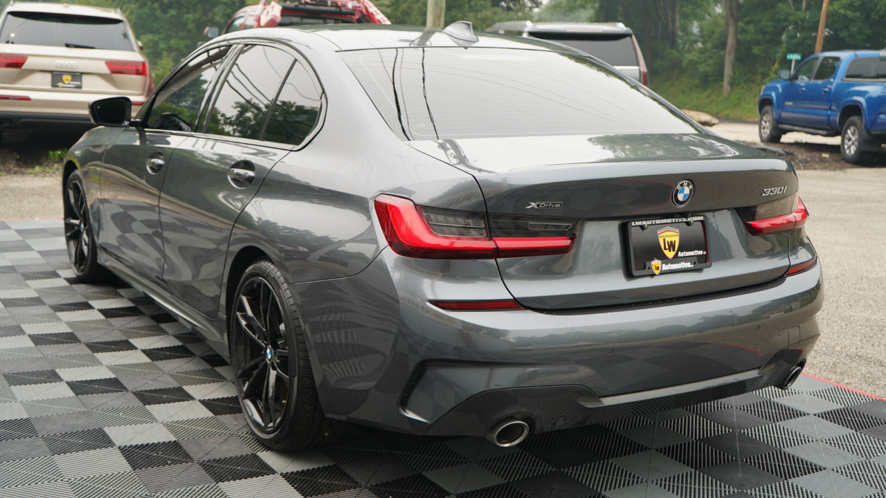 BMW 3 Series 330i xDrive Sedan 2020
