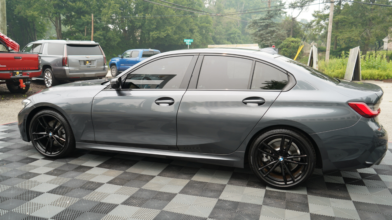 BMW 3 Series 330i xDrive Sedan 2020