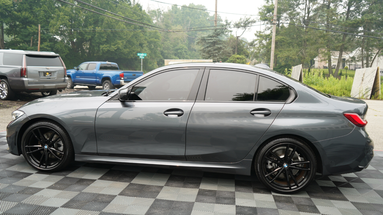 BMW 3 Series 330i xDrive Sedan 2020